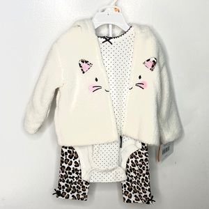 🌸SALE🌸 LITTLE ME 3-piece set